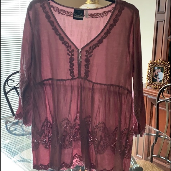 Tunic Top Mauve in color long sleeve.👠 - Picture 1 of 2